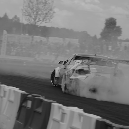 2012 Nissan Titan 2.5 SUV Drive Away